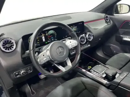 Photo 8 Mercedes GLA 250 e 8G-DCT AMG Line