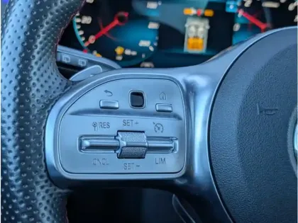 Photo 14 Mercedes Classe A 250 e BERLINE