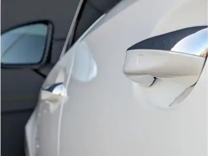 Photo 19 Mercedes Classe A 250 e BERLINE