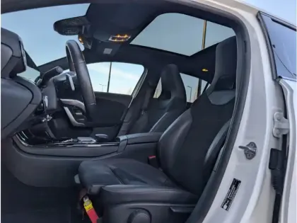 Photo 11 Mercedes Classe A 250 e BERLINE