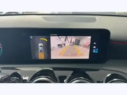 Photo 21 Mercedes Classe A 250 e Berline AMG Line