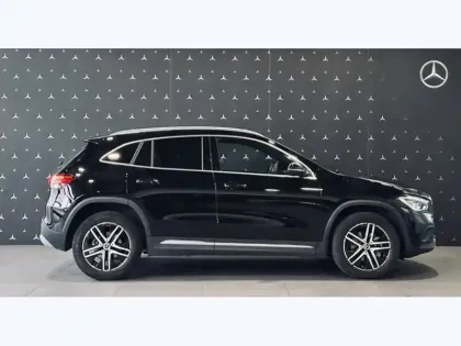 Photo 29 Mercedes GLA 200 Progressive Line