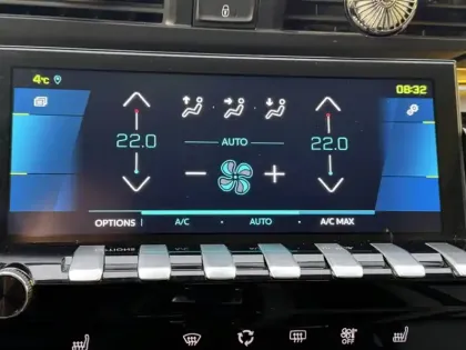 Photo 52 Peugeot 508 1.6 225 Hybrid  GT EAT8