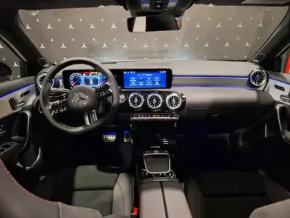 Photo 10 Mercedes Classe A 200 AMG Line