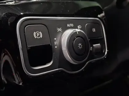 Photo 19 Mercedes Classe A 200 AMG Line