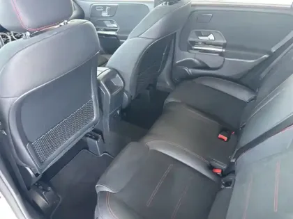 Photo 39 Mercedes Classe B 250 e AMG Line