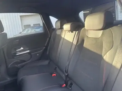 Photo 13 Mercedes Classe B Gén. III (W247) Ph1 AMG Line Edition 5