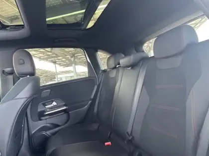Photo 40 Mercedes Classe B 250 e AMG Line