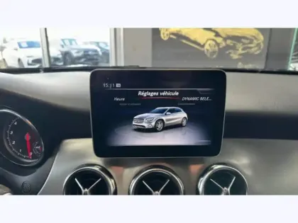 Photo 12 Mercedes GLA 180 Fascination