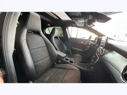 Photo 20 Mercedes GLA 180 Fascination