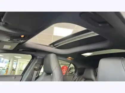 Photo 16 Mercedes GLA 180 Fascination