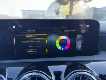 Photo 12 Mercedes Classe A 200 d AMG Line