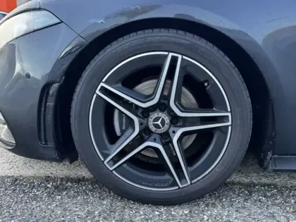 Photo 8 Mercedes Classe A 200 d AMG Line