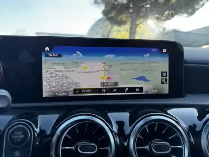 Photo 17 Mercedes Classe A 200 d AMG Line