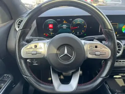 Photo 11 Mercedes GLA 200 d AMG Line