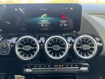 Photo 18 Mercedes GLA 200 d AMG Line