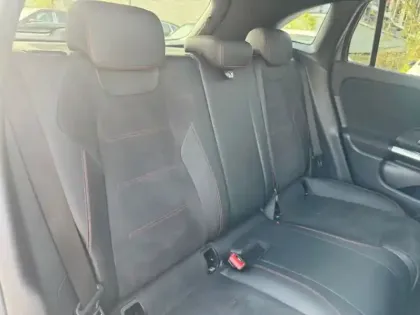 Photo 15 Mercedes GLA 200 d AMG Line