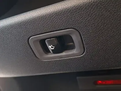 Photo 26 Mercedes CLA  250+ avec technologie EQ L