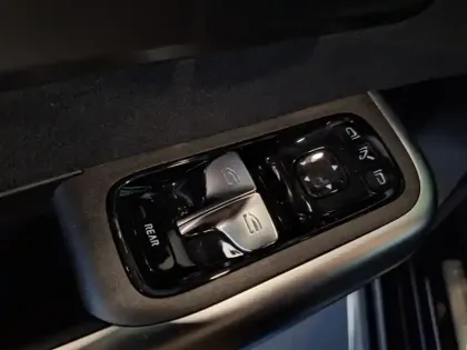 Photo 24 Mercedes CLA  250+ avec technologie EQ L