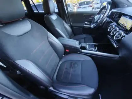 Photo 10 Mercedes GLA 200 d AMG Line