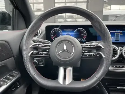 Photo 14 Mercedes GLA 250 e Hybrid EQ AMG Line