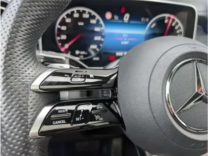 Photo 15 Mercedes Classe GLC 300 e Hybrid EQ 4MATIC 