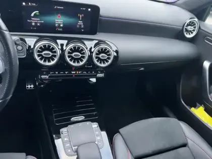 Photo 13 Mercedes Classe A 250 e AMG Line