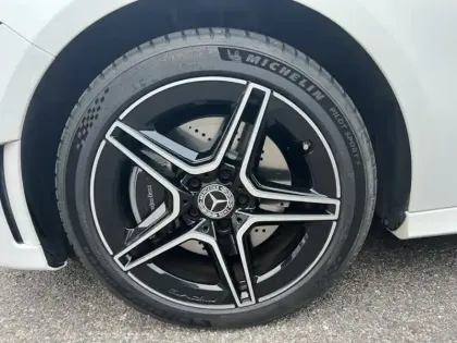 Photo 8 Mercedes Classe A 250 e AMG Line