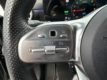 Photo 14 Mercedes CLA  250 e Coupé