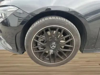 Photo 8 Mercedes CLA  250 e Coupé