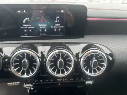 Photo 19 Mercedes CLA  250 e Coupé