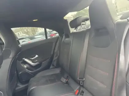 Photo 10 Mercedes CLA  250 e Coupé