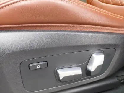 Photo 14 BMW X4 Gén. II (G02) Ph2 M Performance 5