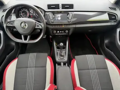 Photo 10 Skoda Fabia 1.0 TSI 110 Monte Carlo