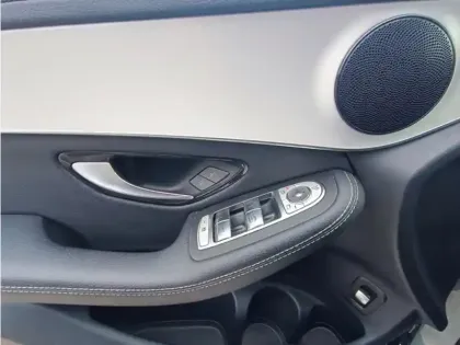 Photo 22 Mercedes Classe GLC GLC 220 d 4MATIC SUV Business 