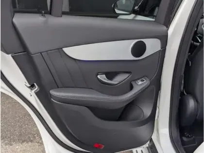 Photo 16 Mercedes Classe GLC 300 de 4MATIC 