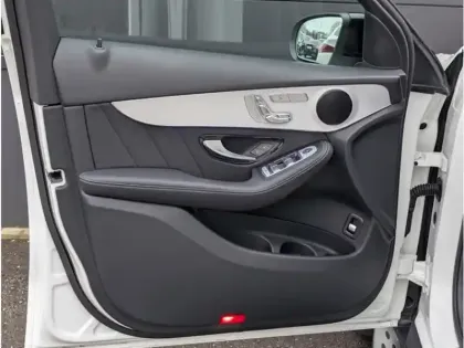 Photo 11 Mercedes Classe GLC 300 de 4MATIC 