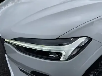 Photo 6 Volvo Xc60 Inscription Luxe 2WD