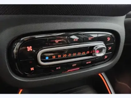 Photo 15 Smart Forfour Gén. III Ph1 Prime 5