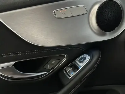 Photo 15 Mercedes Classe C Gén. II (C205) Ph1 Sportline 2