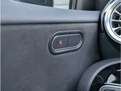 Photo 14 Mercedes Classe A 200 d 