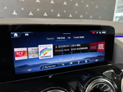 Photo 38 Mercedes GLA 200 AMG Line