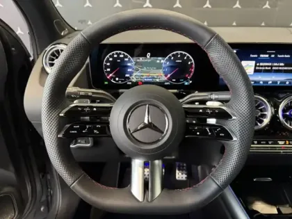 Photo 16 Mercedes GLA 200 AMG Line