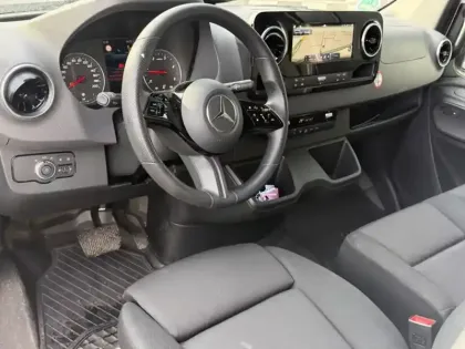 Photo 16 Mercedes Sprinter 317 CDI 37 GSR2 L2H2 12m3 170c