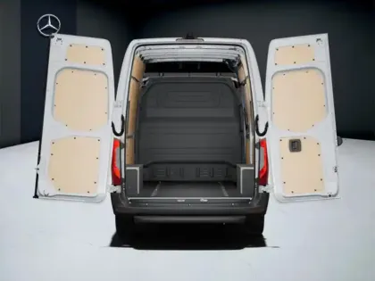 Photo 39 Mercedes Sprinter 317 CDI 37 GSR2 L2H2 12m3 170c