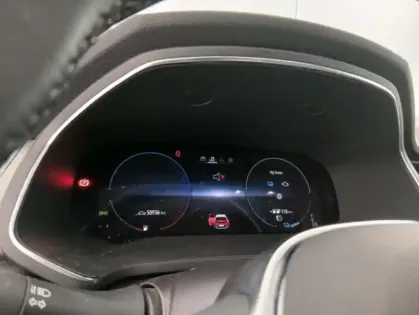 Photo 19 Renault Captur E-Tech Plug-in 160 Intens