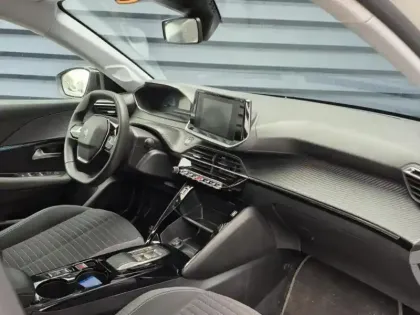 Photo 10 Peugeot 208  e- 136ch Style