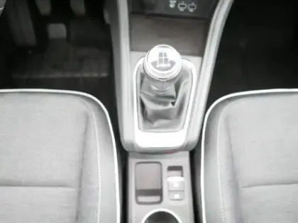 Photo 14 Renault Captur  1.3 TCe mild hybrid 140ch Techno