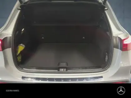 Photo 5 Mercedes GLA  200 163ch AMG Exclusive Design 7G-DCT