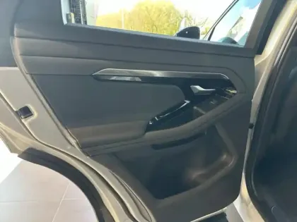 Photo 10 Land rover Range Rover  Evoque 1.5 P300e 309ch R-Dynamic S AWD BVA 11cv